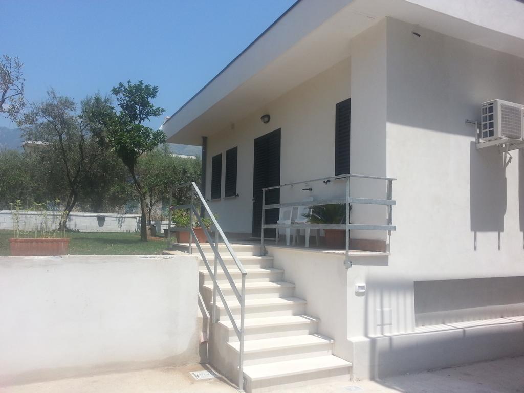 Il Girasole Formia Guesthouse Rooms Exterior foto