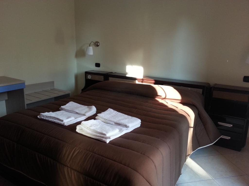 Il Girasole Formia Guesthouse Rooms Exterior foto