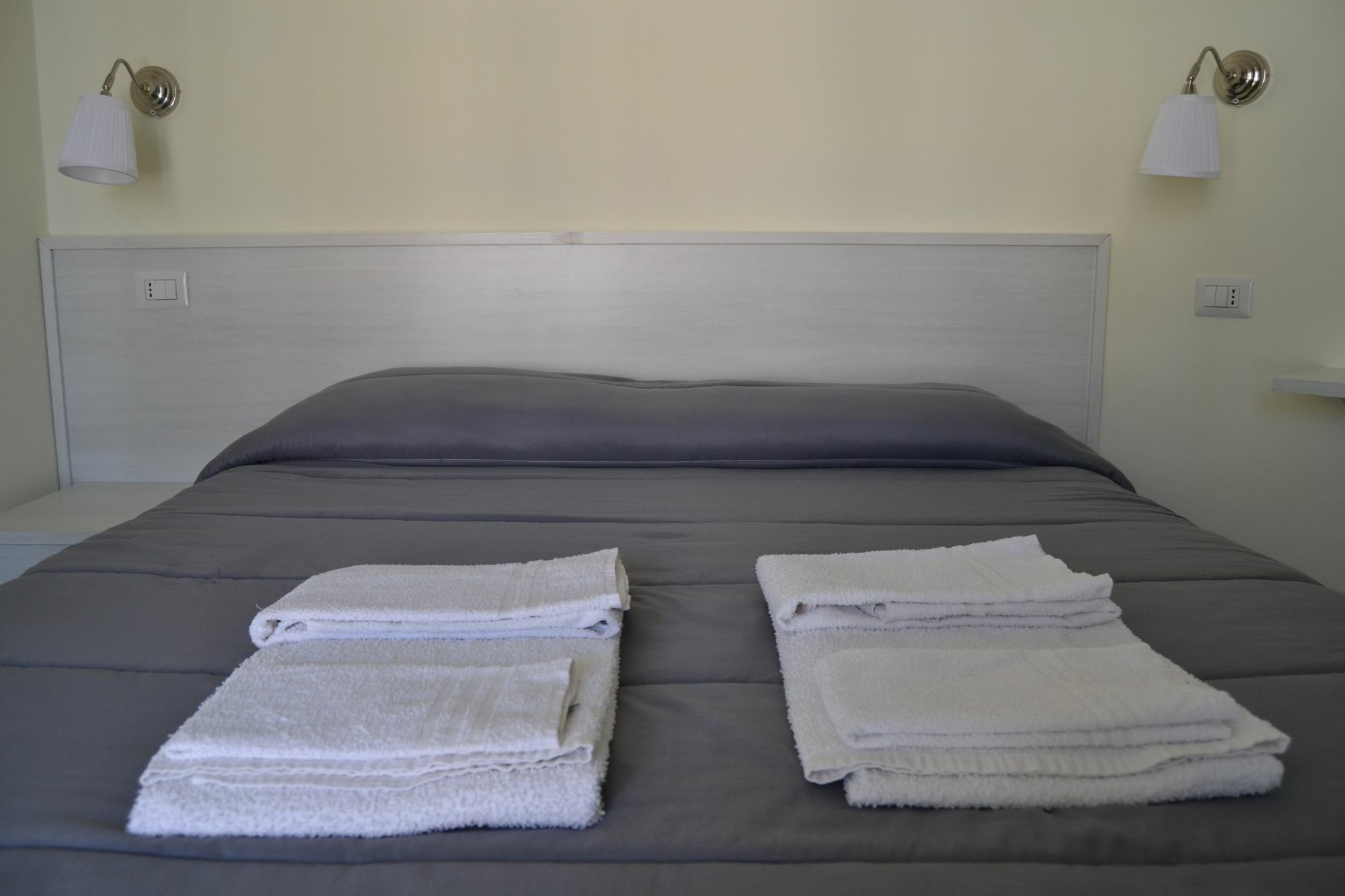 Il Girasole Formia Guesthouse Rooms Exterior foto